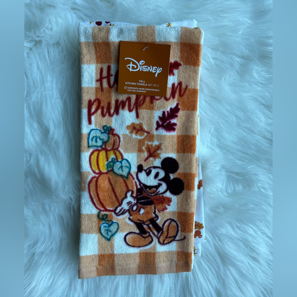 🆕 Disney‎ Kitchen Towels 2 Pack Fall Theme - Picture 2 of 3
